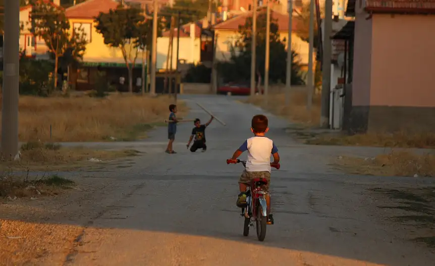 Aktywnosc fizyczna u dzieci i mlodziezy