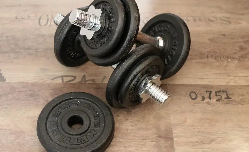 Trening silowy i zestawy cwiczen dla poczatkujacych