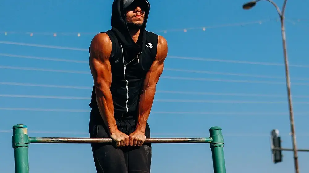 Czym jest kalistenika – na co wpływa i jak zacząć?