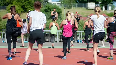 Zumba – skuteczny trening na spalanie kalorii i odchudzanie