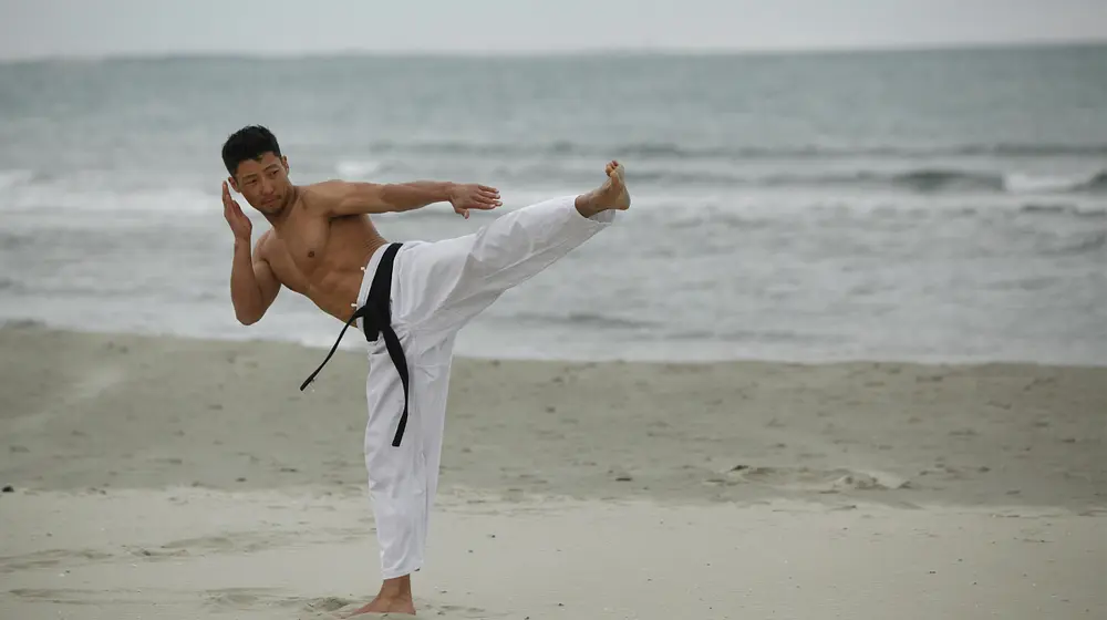 Trening sportów walki na świeżym powietrzu