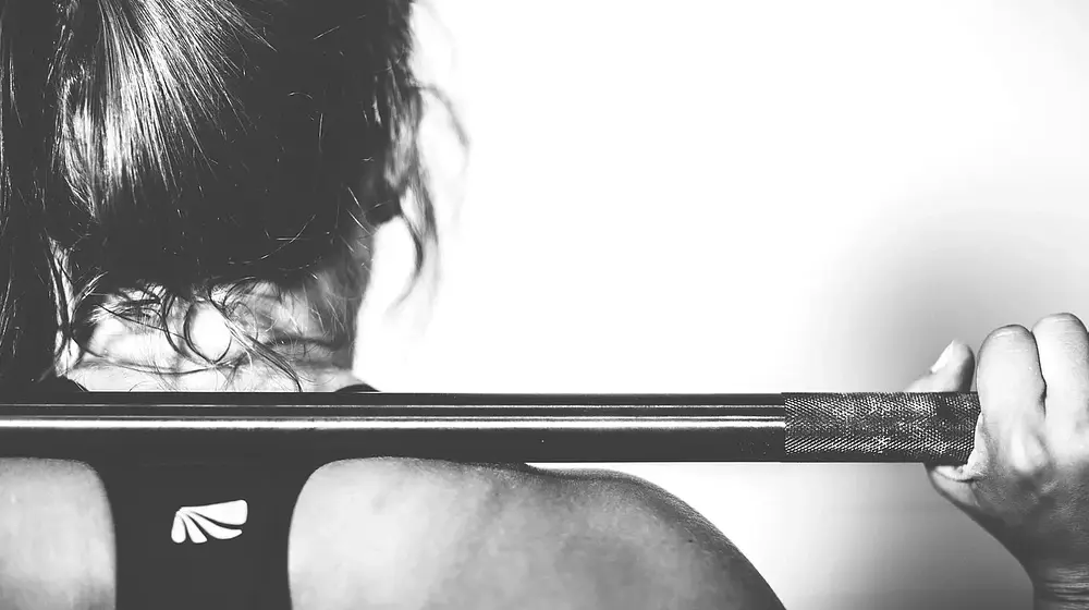 Na czym polega CrossFit? – intensywność i korzyści dla ciała i umysłu