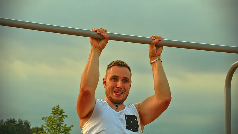 Podciąganie australijskie – odkryj jego ogromne korzyści