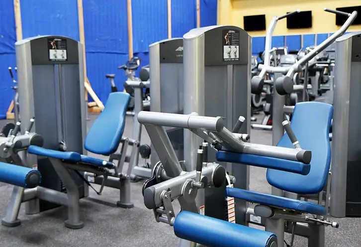 Co zalicza się do fitnessu? Odkryj istotne elementy