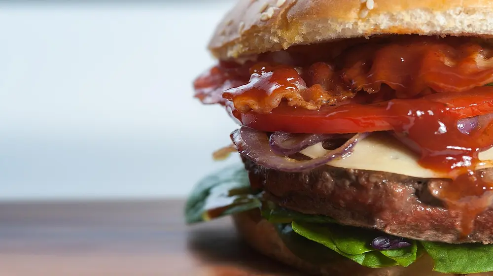 McDonald's kalorie: Jak cieszyć się smakiem bez wyrzutów?